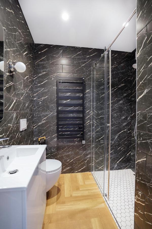 Exclusive Oldnew Apartments In City Center Panevezys Luaran gambar