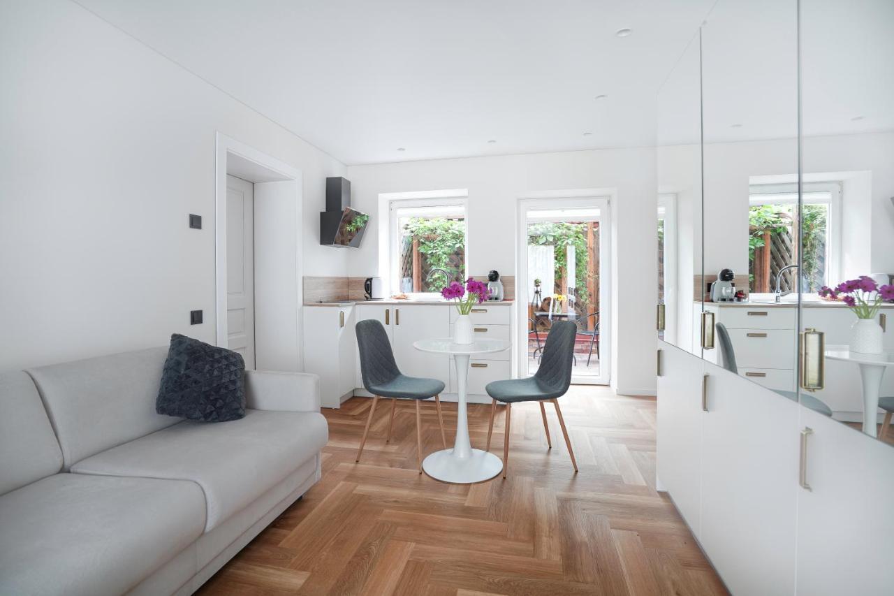 Exclusive Oldnew Apartments In City Center Panevezys Luaran gambar