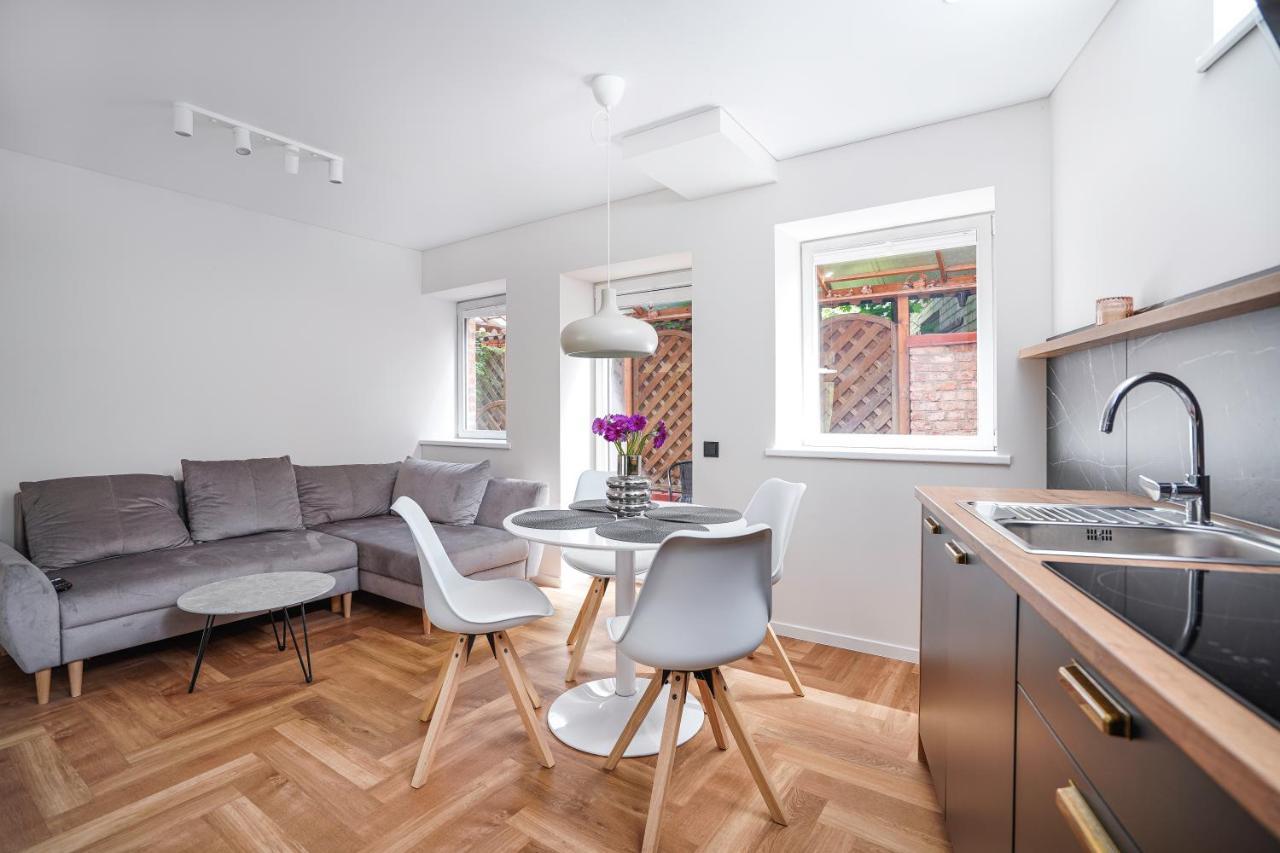 Exclusive Oldnew Apartments In City Center Panevezys Luaran gambar