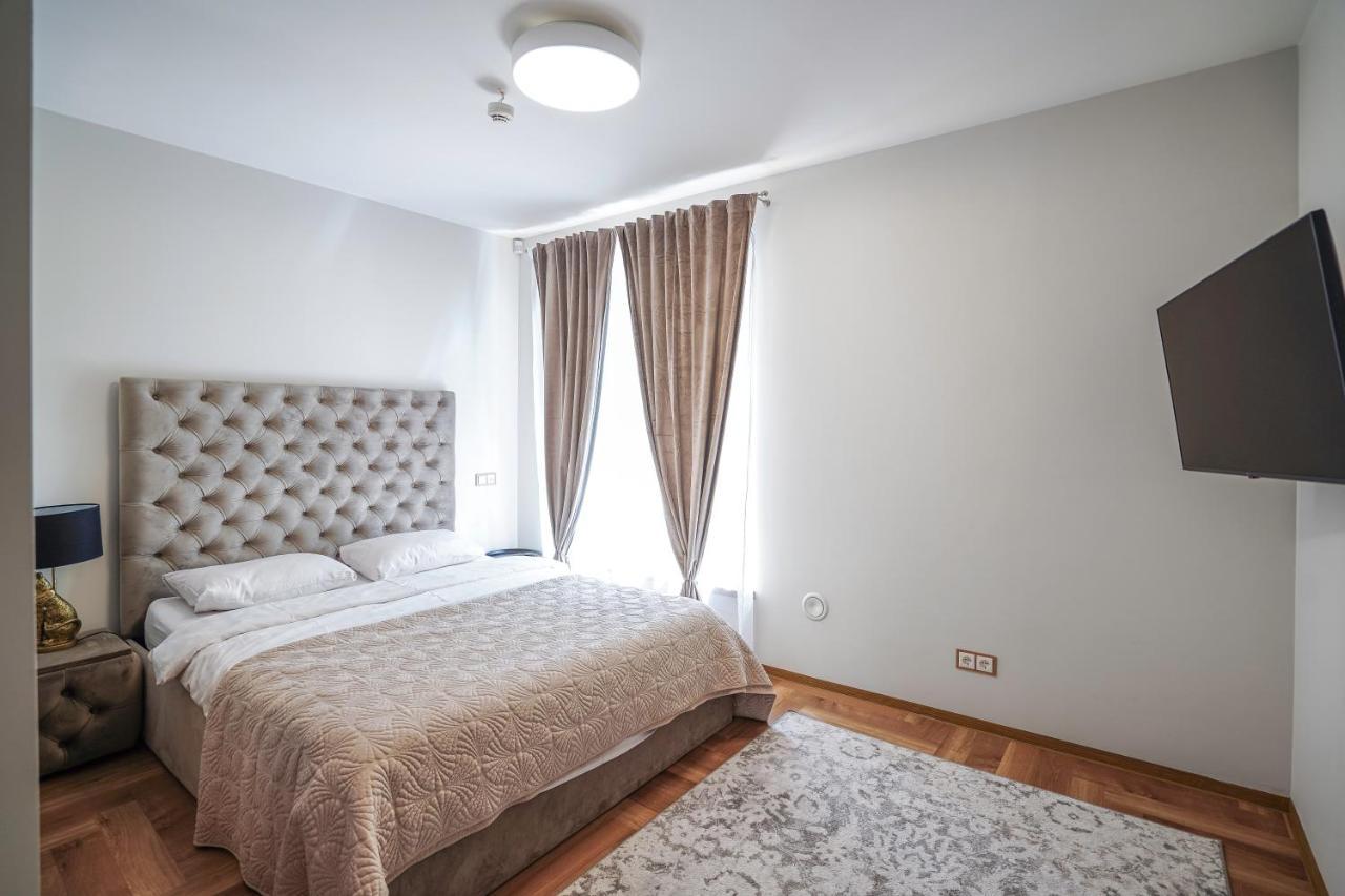 Exclusive Oldnew Apartments In City Center Panevezys Luaran gambar